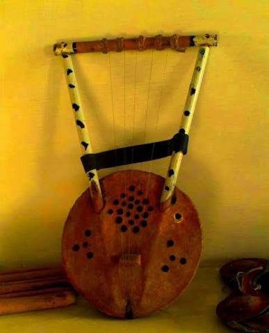 آلة الطنبور النوبي الوترية